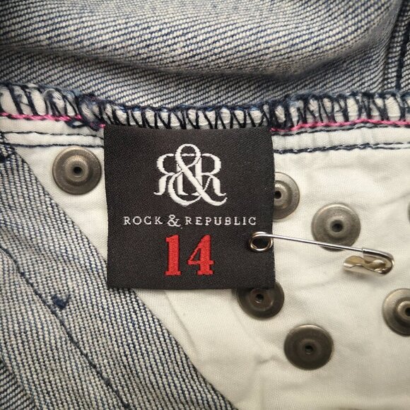 Rock & Republic Ladies Size 14 Pixie Cut Off Denim Shorts w/ Embellishments - Picture 4 of 11